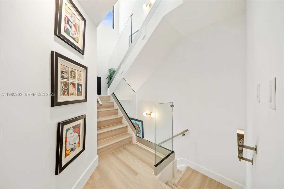 4648 NW 83rd Ave, Doral FL 33166