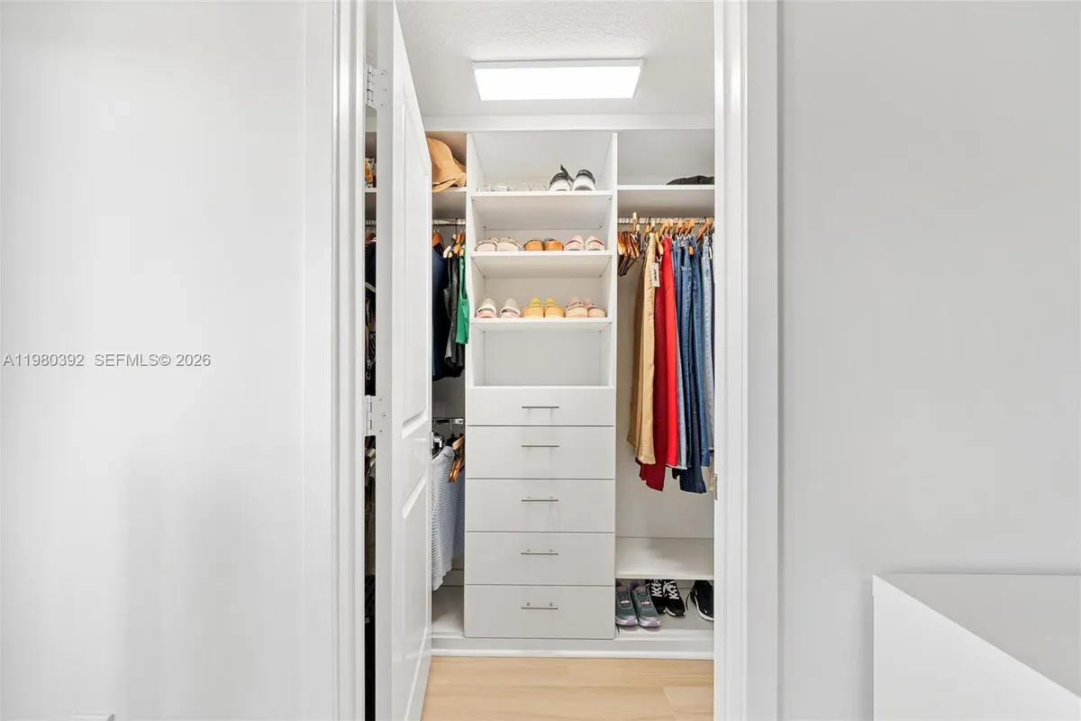 4648 NW 83rd Ave, Doral FL 33166