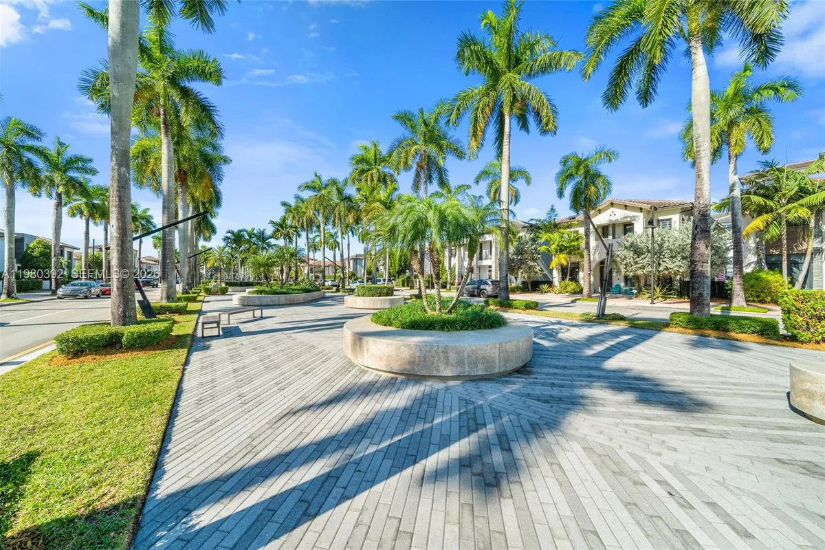 4648 NW 83rd Ave, Doral FL 33166