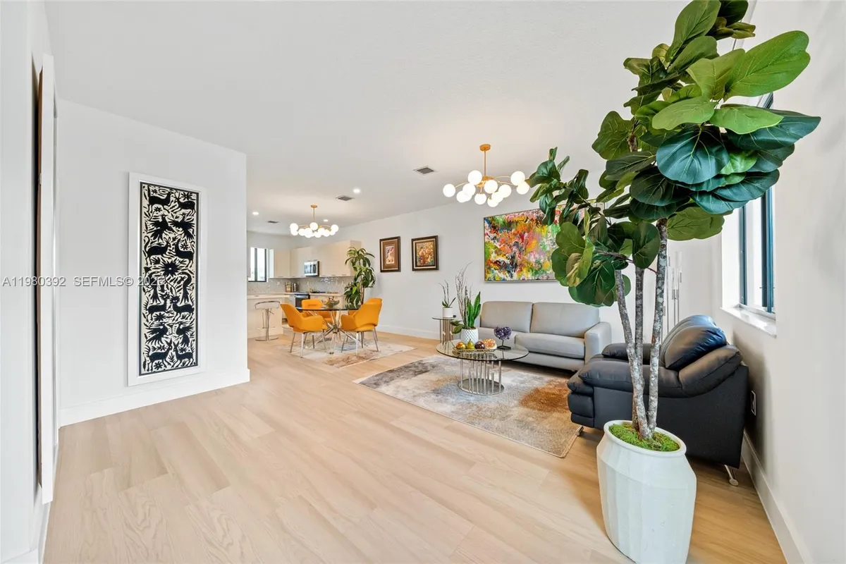 4648 NW 83rd Ave, Doral FL 33166