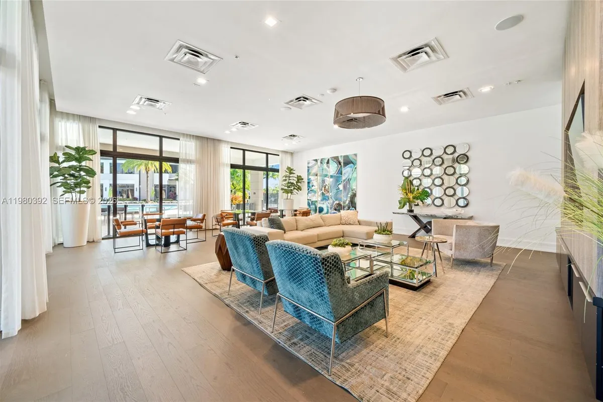 4648 NW 83rd Ave, Doral FL 33166