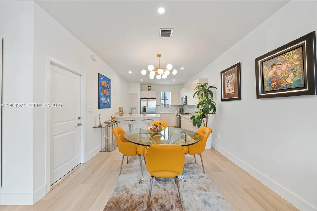 4648 NW 83rd Ave, Doral FL 33166