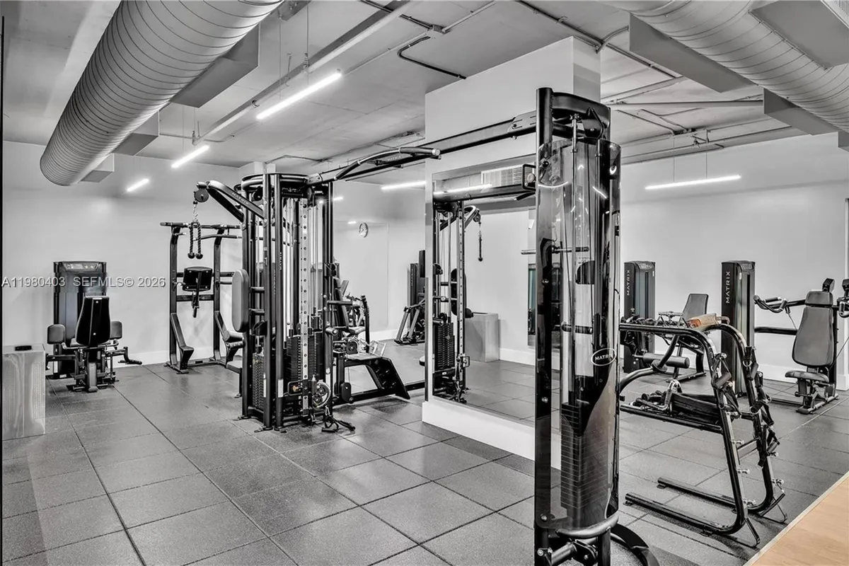 1901 Brickell Ave # B1407, Miami FL 33129