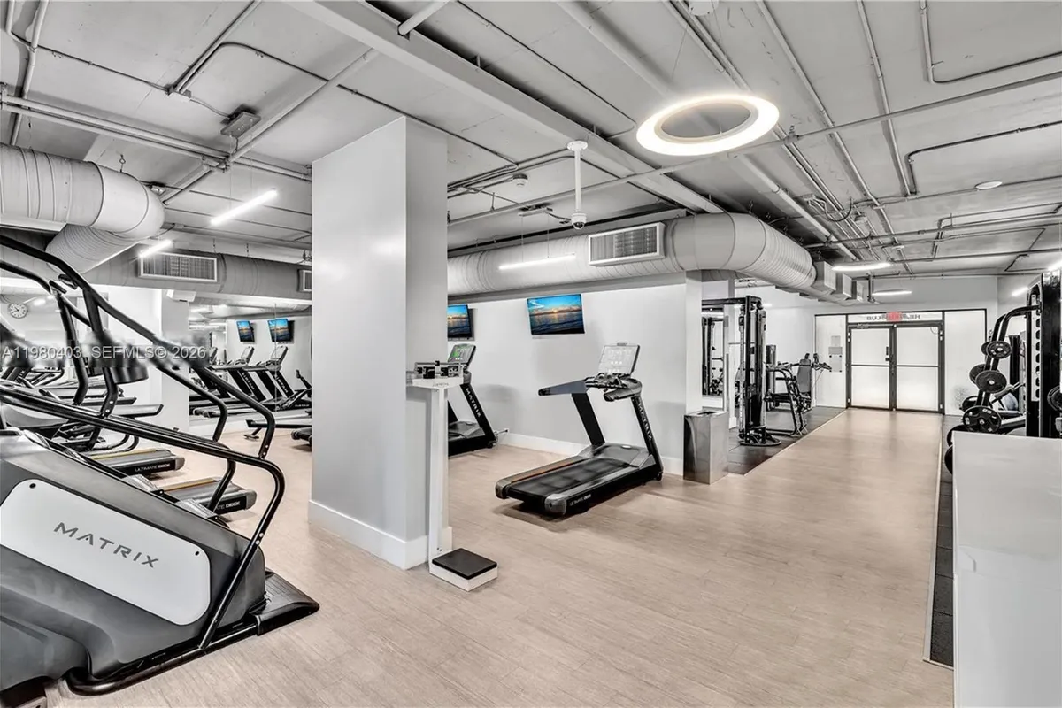 1901 Brickell Ave # B1407, Miami FL 33129