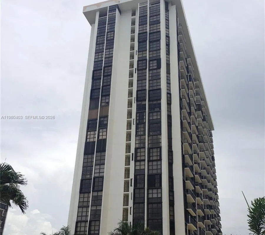 1901 Brickell Ave # B1407, Miami FL 33129