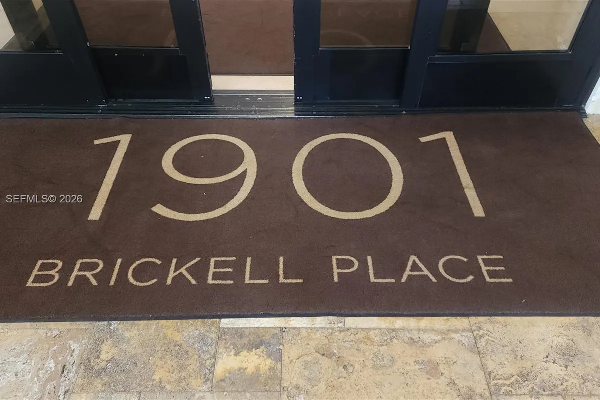 1901 Brickell Ave # B1407, Miami FL 33129