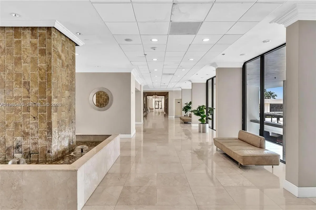 1901 Brickell Ave # B1407, Miami FL 33129