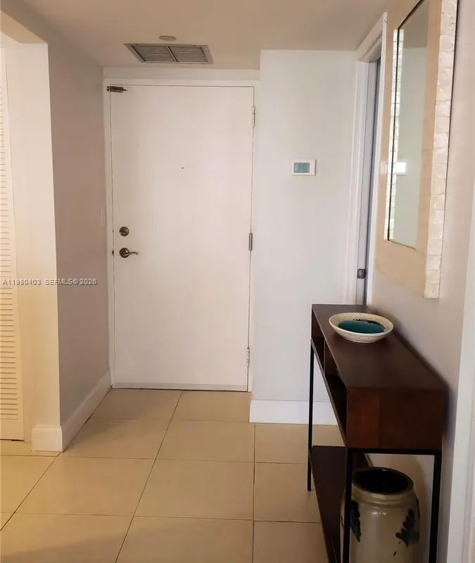 1901 Brickell Ave # B1407, Miami FL 33129