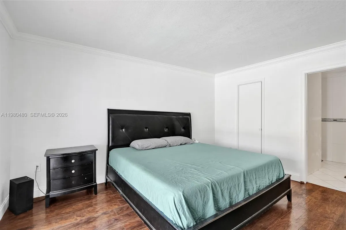 8699 NW 26th Pl, Sunrise FL 33322