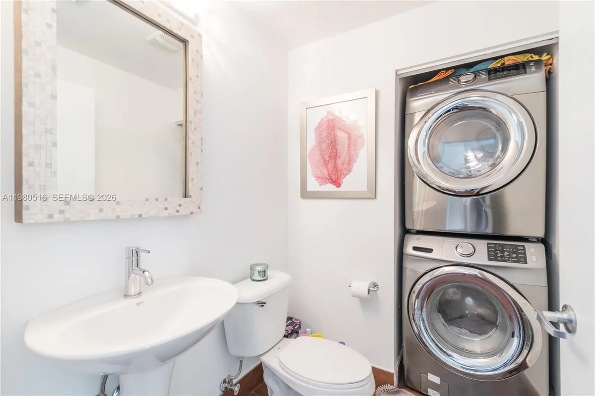 888 Biscayne Blvd # 3506, Miami FL 33132