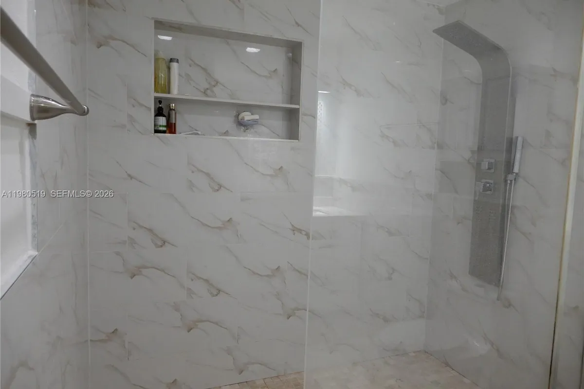 19901 SW 92nd Ave, Cutler Bay FL 33157