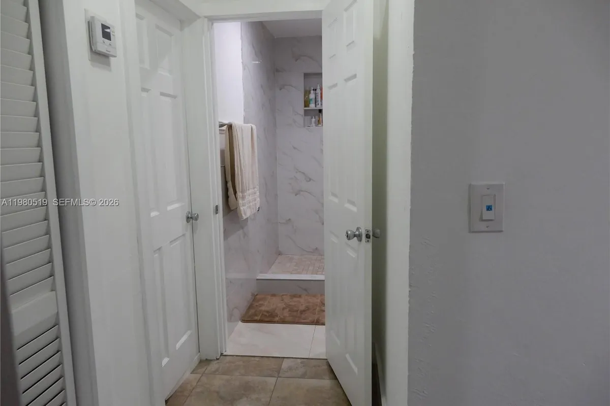 19901 SW 92nd Ave, Cutler Bay FL 33157