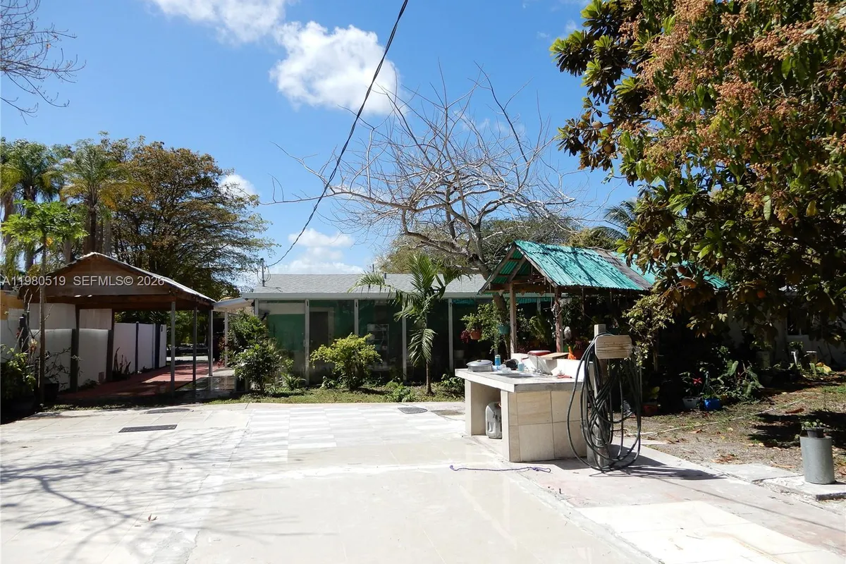 19901 SW 92nd Ave, Cutler Bay FL 33157