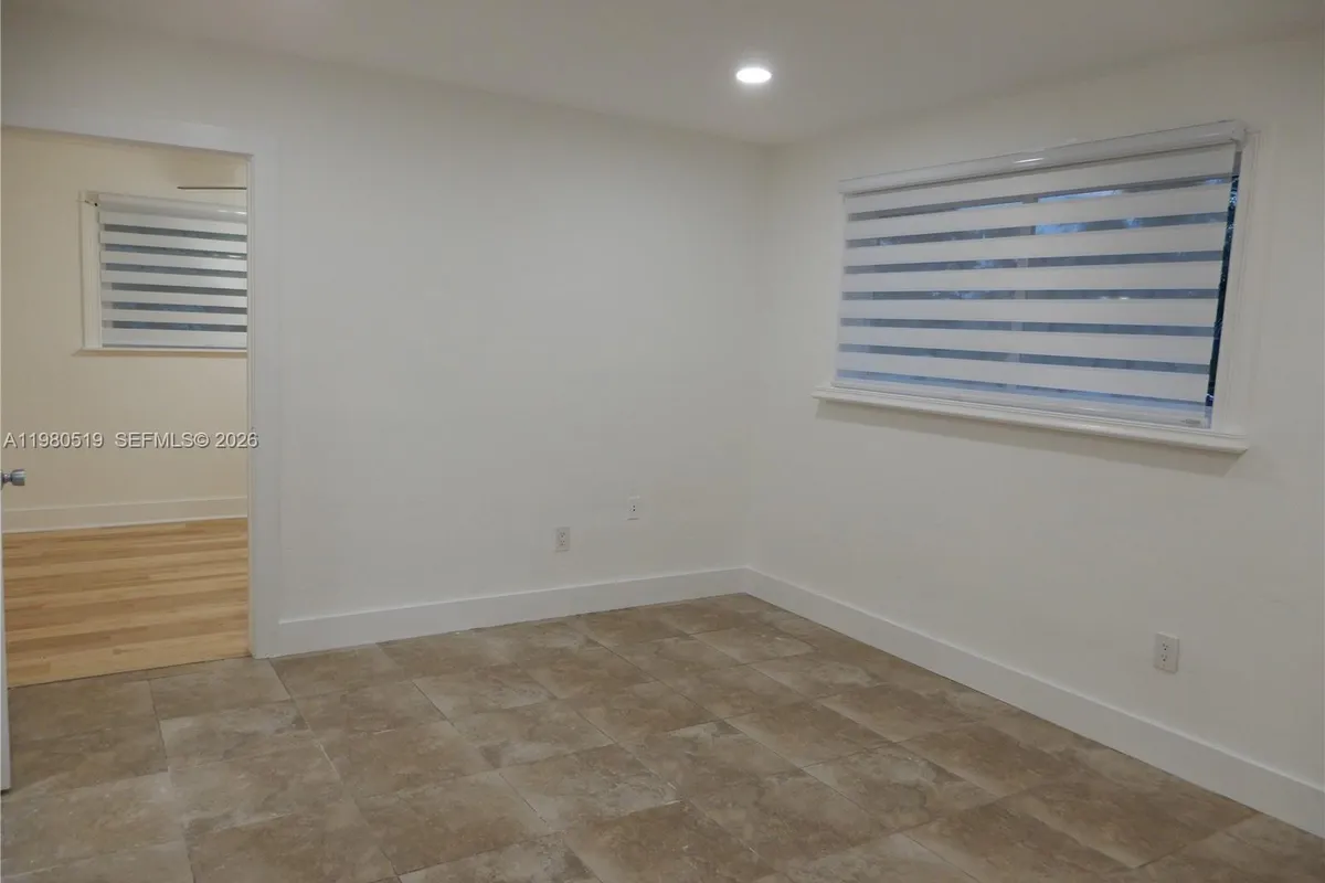 19901 SW 92nd Ave, Cutler Bay FL 33157