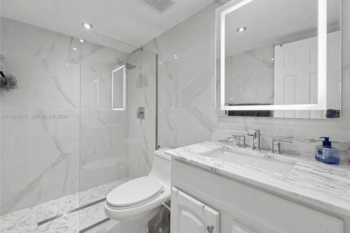 5301 Ocean Ter # 7, Marathon FL 33050