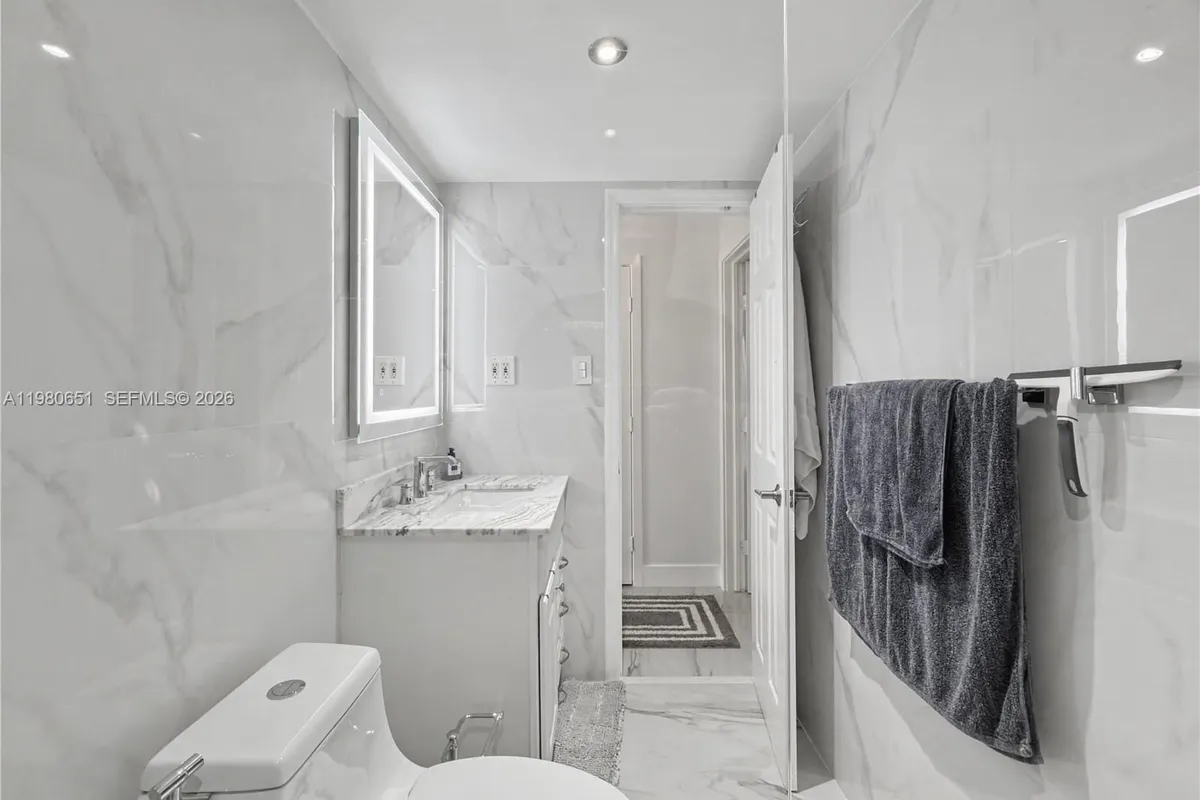 5301 Ocean Ter # 7, Marathon FL 33050