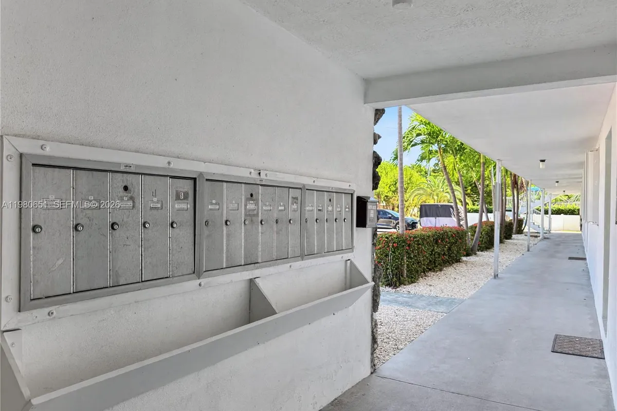 5301 Ocean Ter # 7, Marathon FL 33050