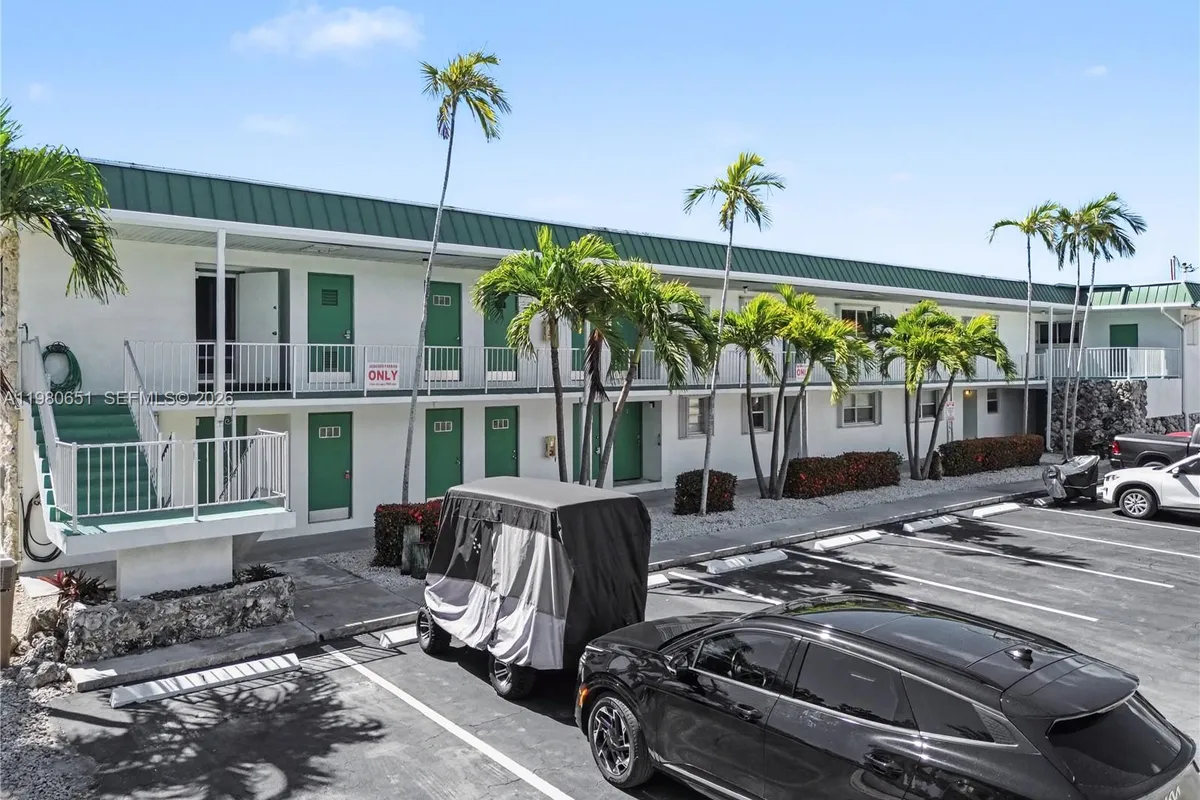 5301 Ocean Ter # 7, Marathon FL 33050