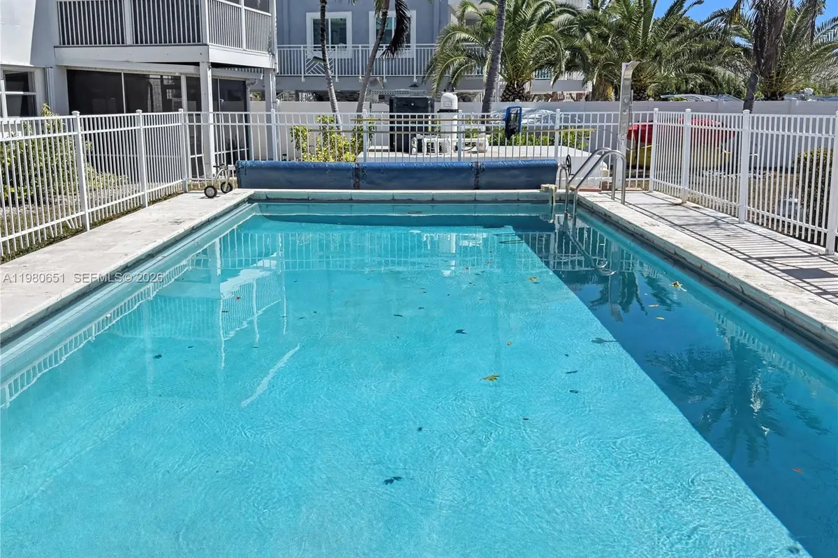 5301 Ocean Ter # 7, Marathon FL 33050