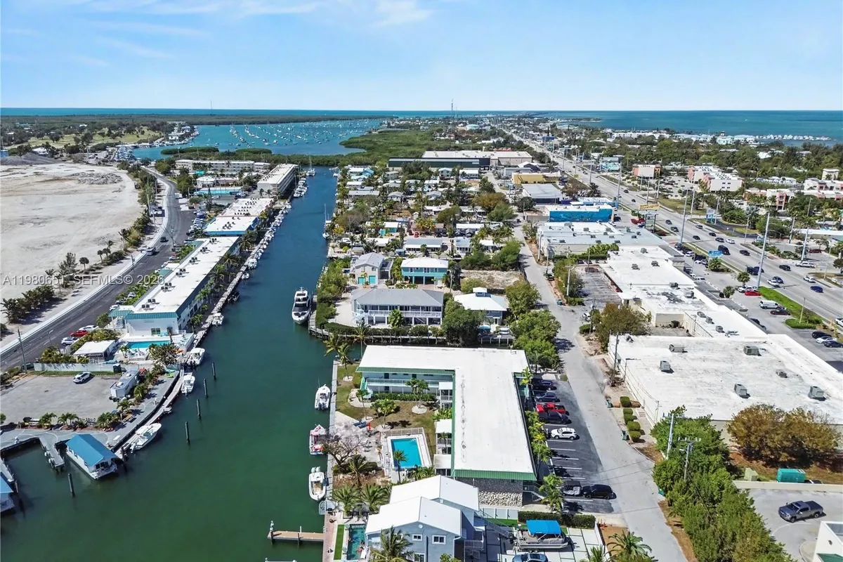 5301 Ocean Ter # 7, Marathon FL 33050