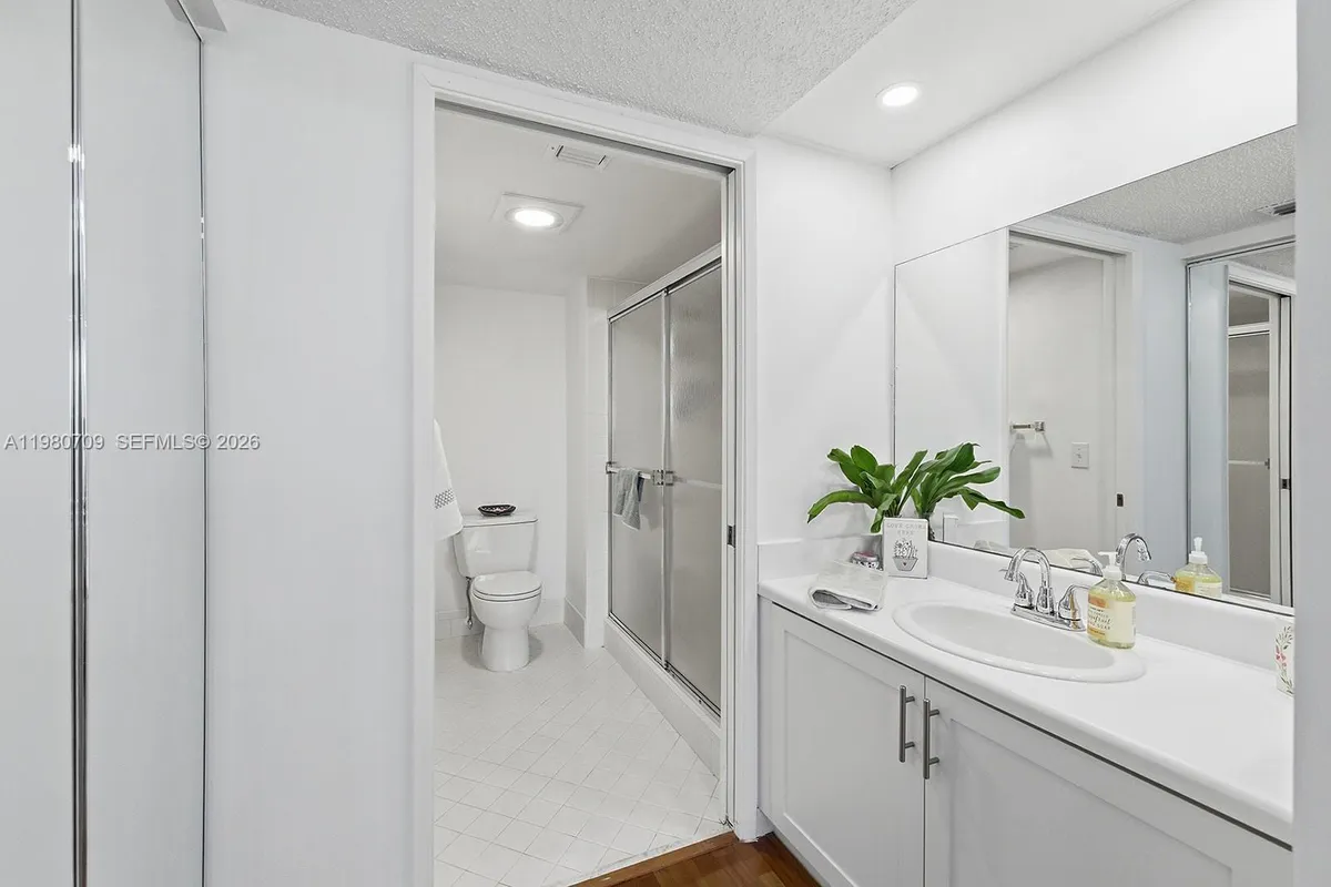 1200 SW 137th Ave # 308E, Pembroke Pines FL 33027