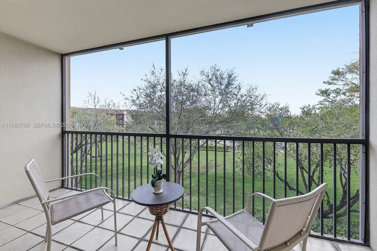 1200 SW 137th Ave # 308E, Pembroke Pines FL 33027