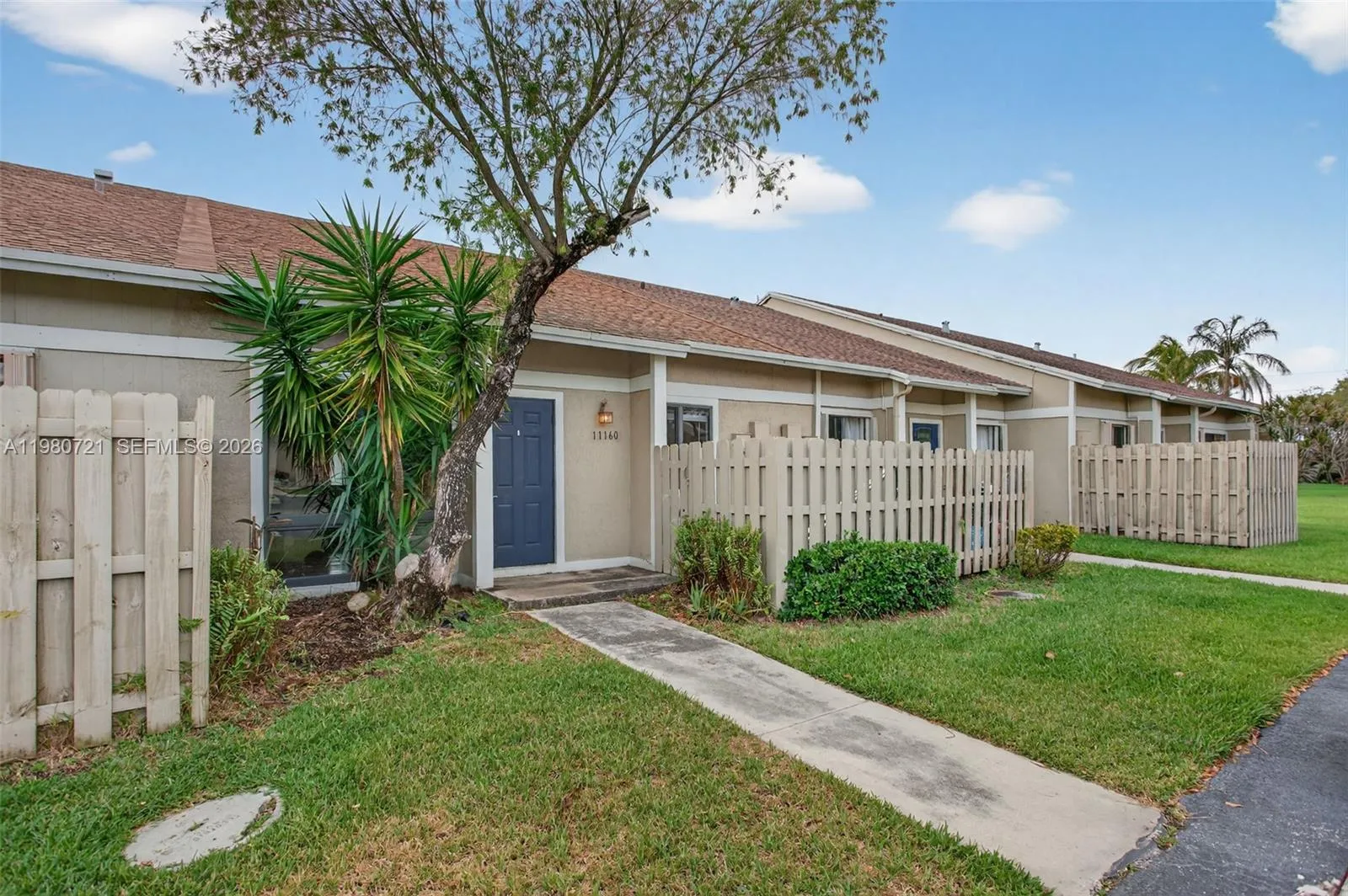 11160 NW 37th St, Sunrise FL 33351