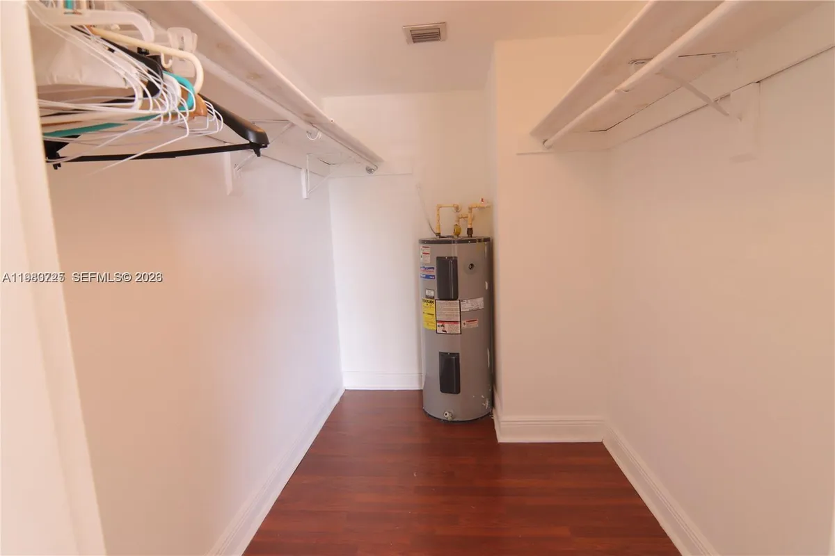 4804 NW 79th Ave # 301, Doral FL 33166