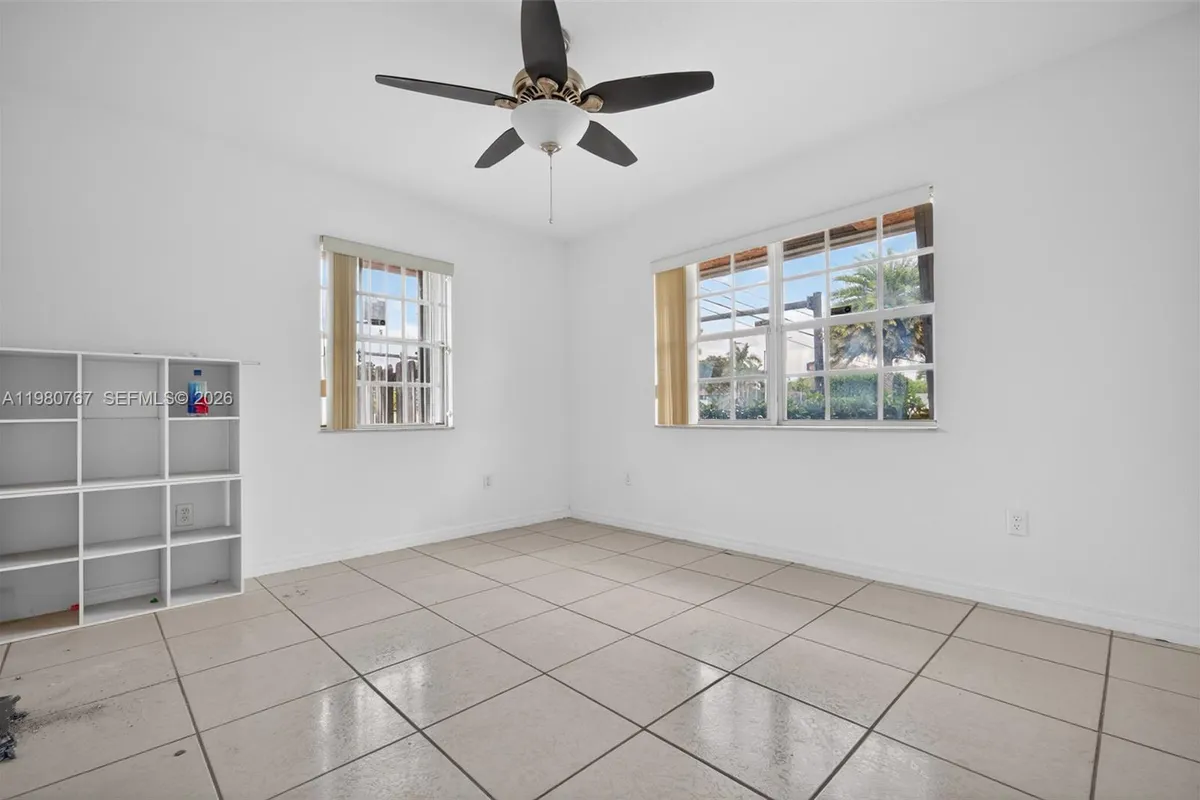 1700 SW 97th Ave, Miramar FL 33025