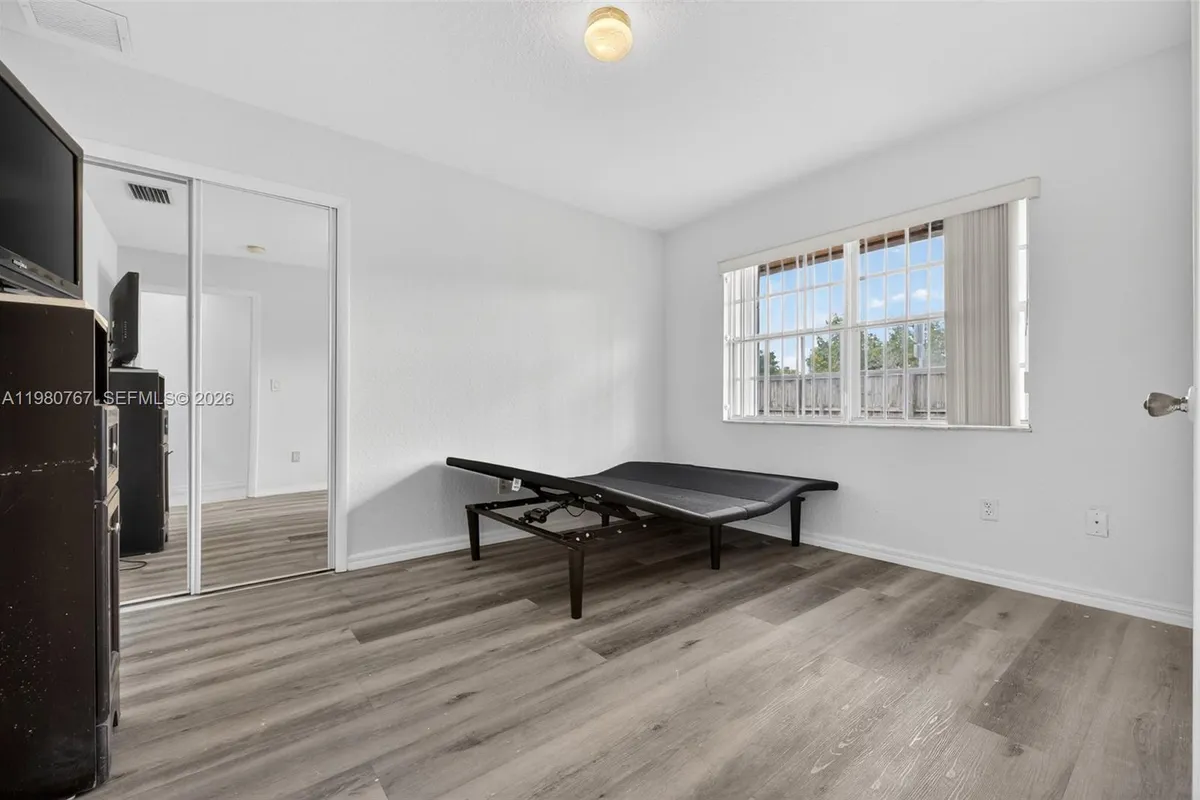 1700 SW 97th Ave, Miramar FL 33025