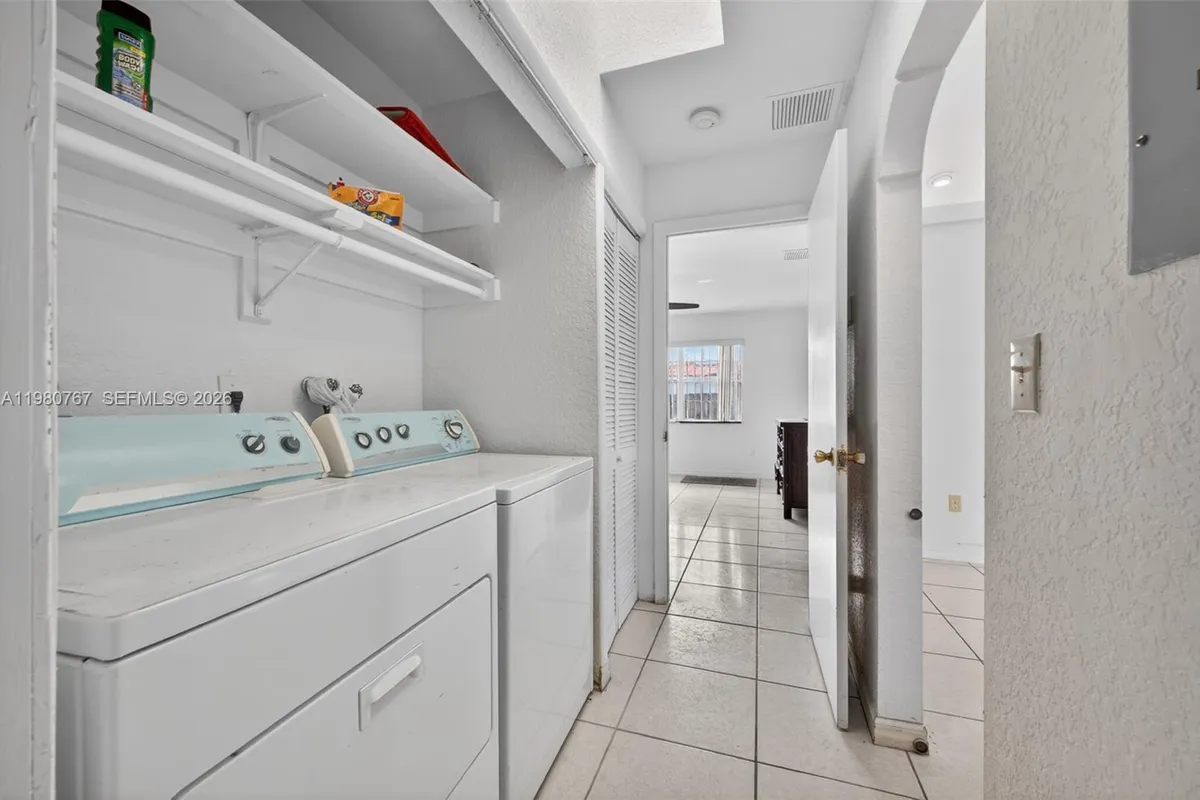 1700 SW 97th Ave, Miramar FL 33025