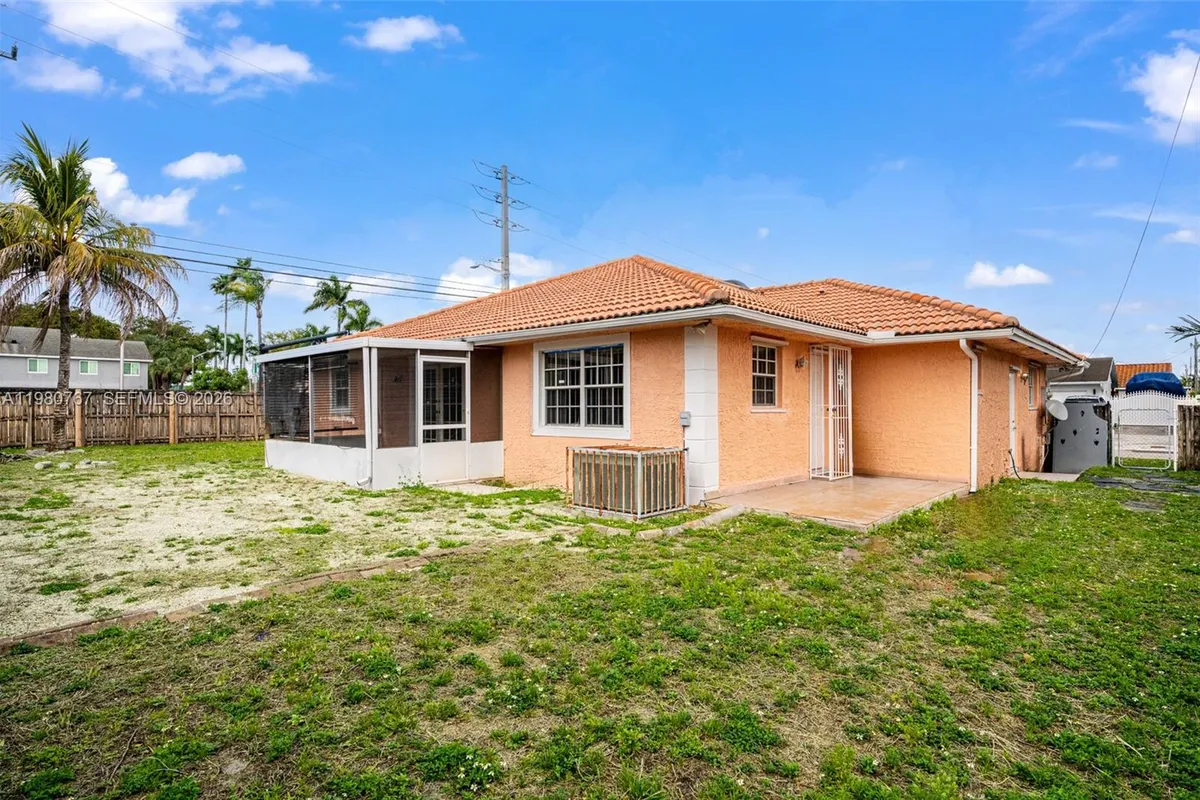 1700 SW 97th Ave, Miramar FL 33025