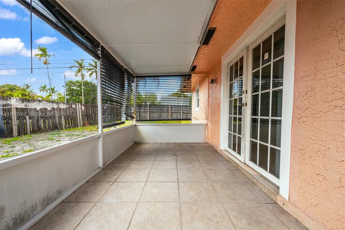 1700 SW 97th Ave, Miramar FL 33025