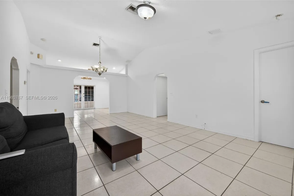 1700 SW 97th Ave, Miramar FL 33025