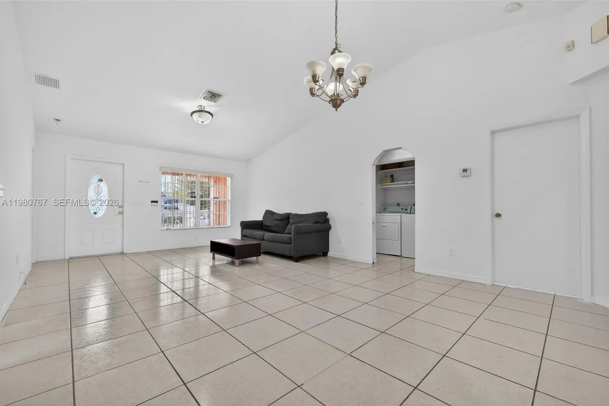 1700 SW 97th Ave, Miramar FL 33025