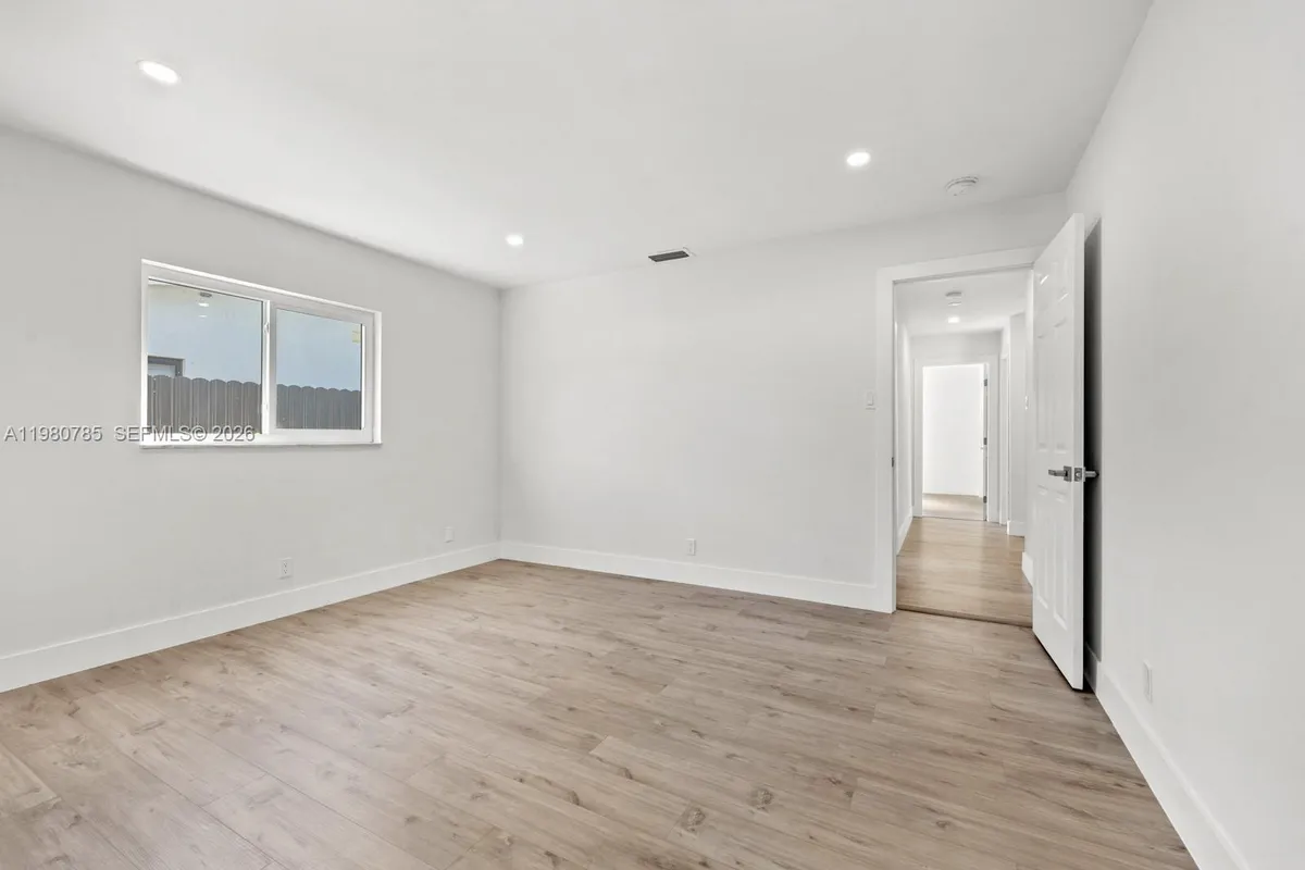 7971 NW 3rd Pl, Margate FL 33063