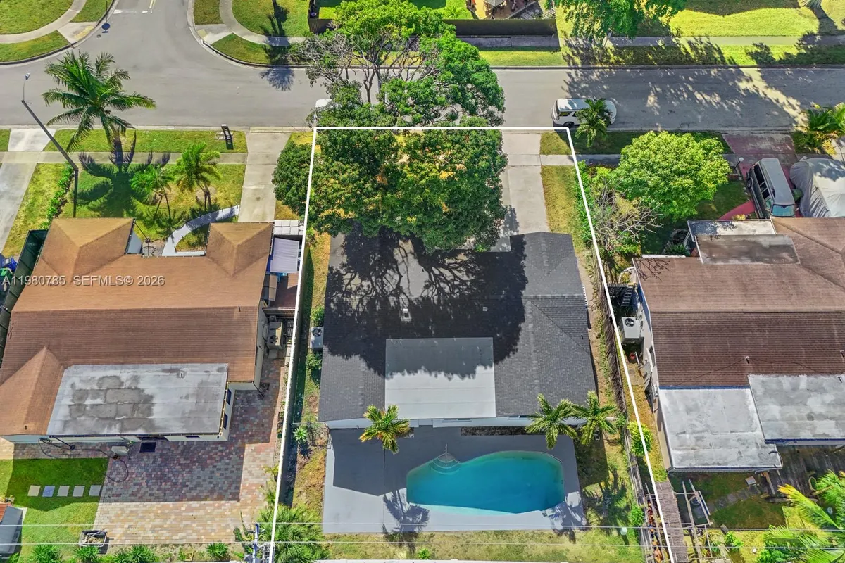 7971 NW 3rd Pl, Margate FL 33063