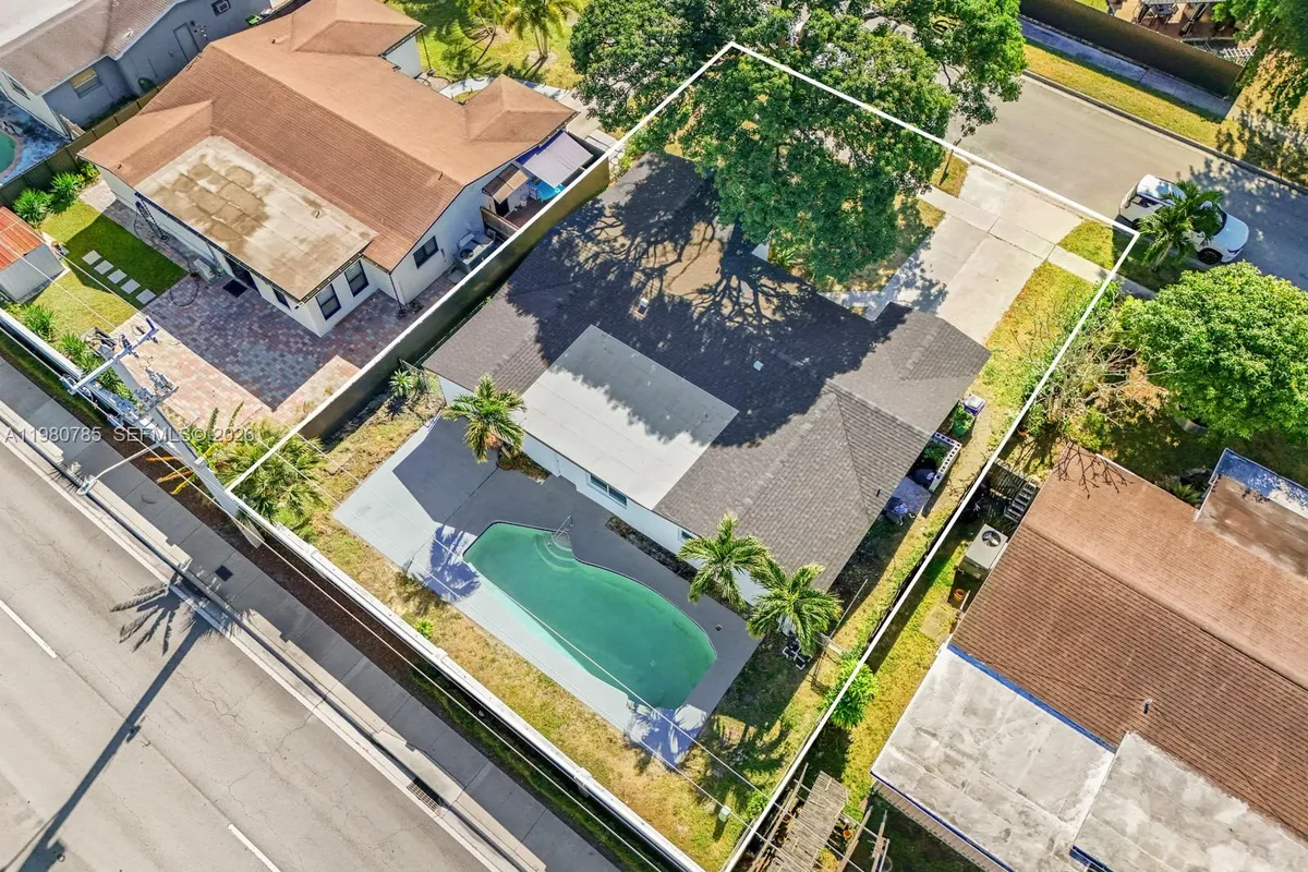 7971 NW 3rd Pl, Margate FL 33063