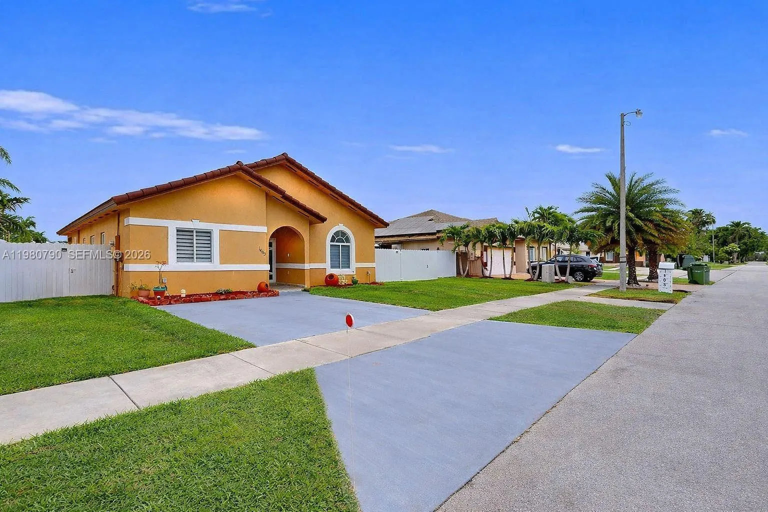 1405 SE 7th St, Homestead FL 33033