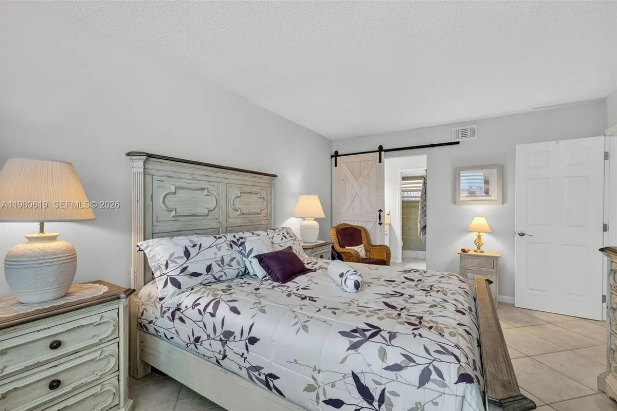 6650 Royal Palm Blvd # 207C, Margate FL 33063