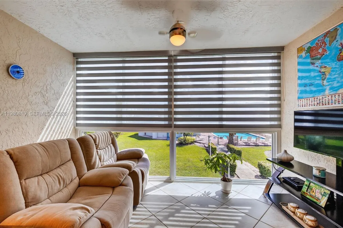 6650 Royal Palm Blvd # 207C, Margate FL 33063