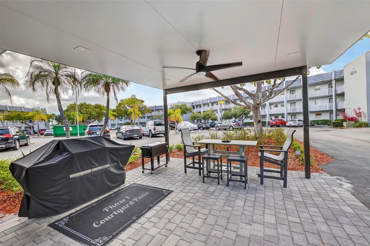 6650 Royal Palm Blvd # 207C, Margate FL 33063