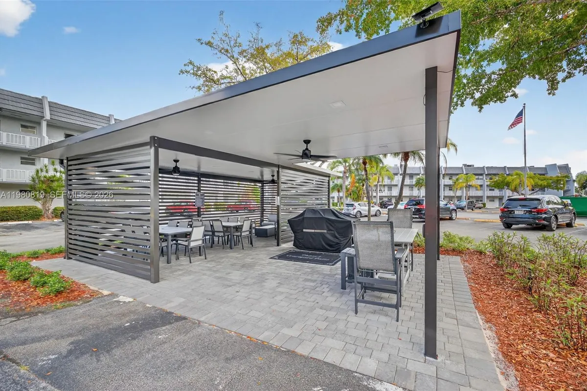 6650 Royal Palm Blvd # 207C, Margate FL 33063