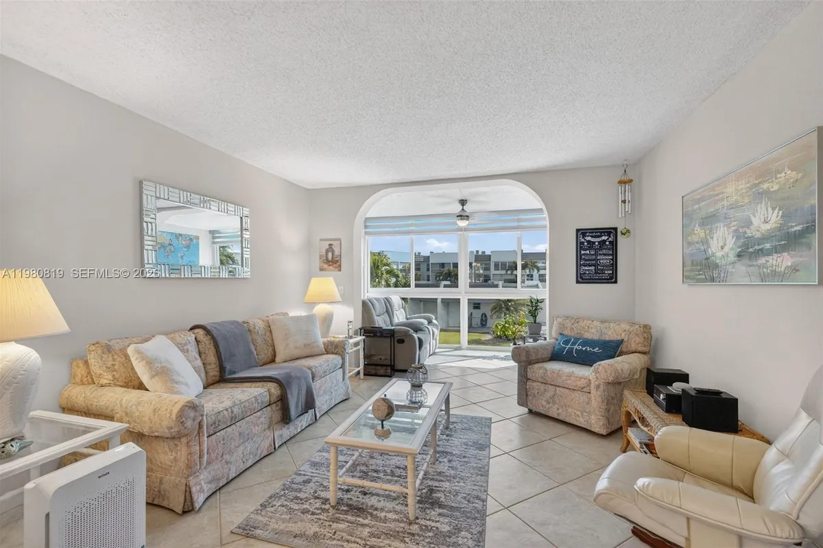 6650 Royal Palm Blvd # 207C, Margate FL 33063