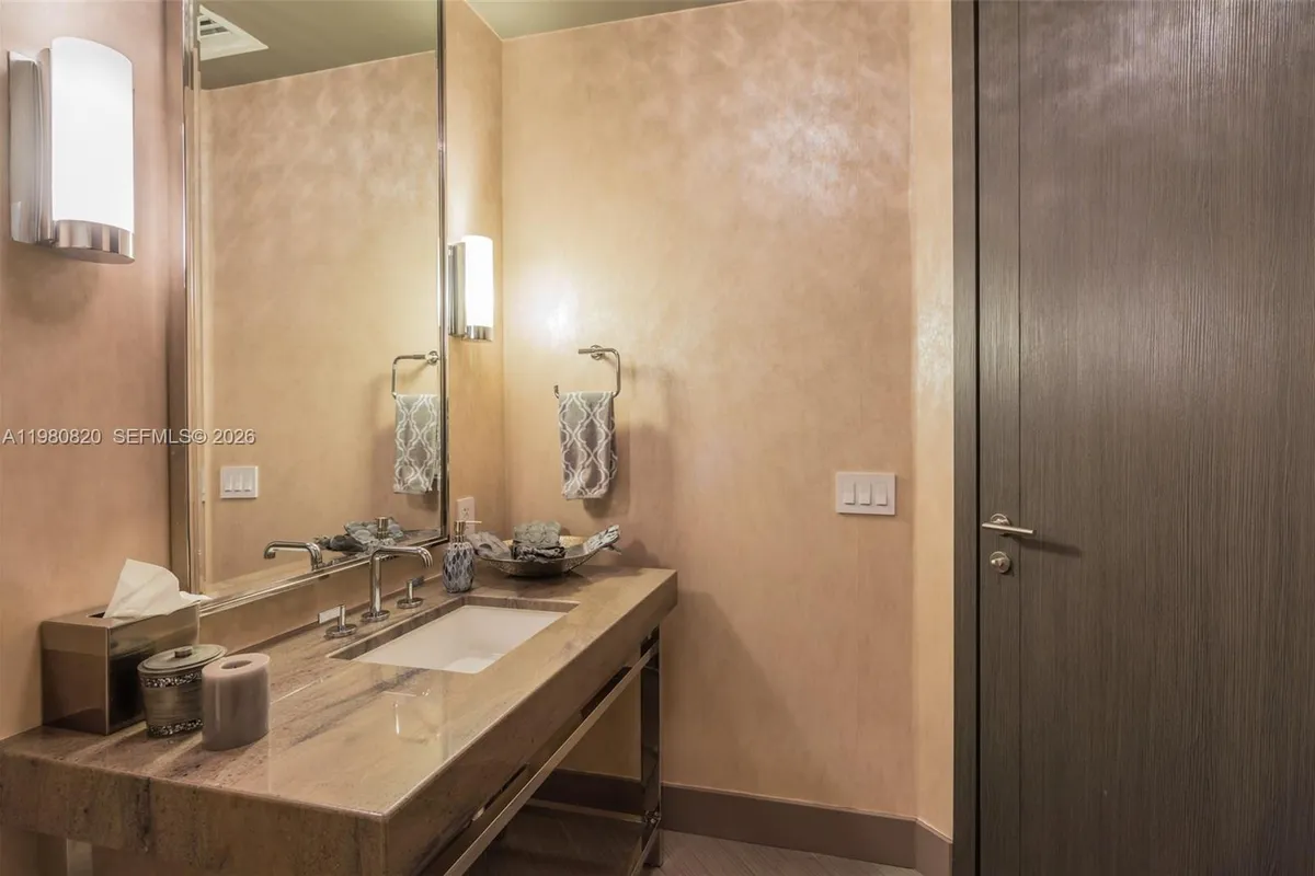 9703 Collins Ave # 2100, Bal Harbour FL 33154