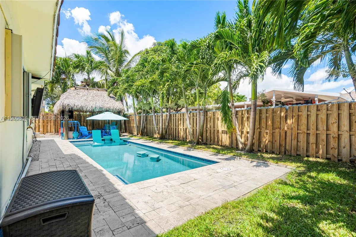 3127 NW 68th St, Fort Lauderdale FL 33309