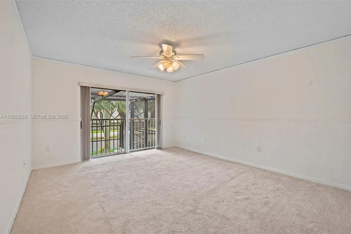 10252 NW 52nd Ter, Doral FL 33178