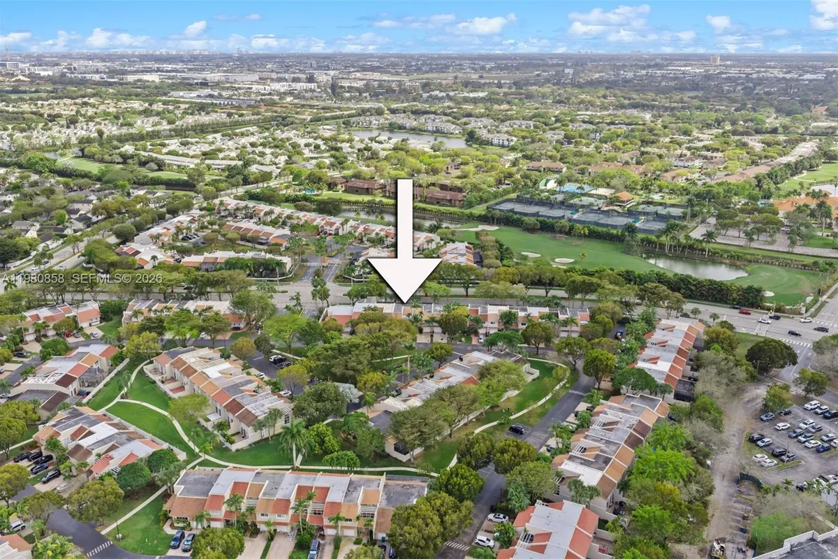 10252 NW 52nd Ter, Doral FL 33178