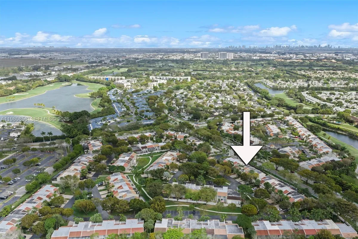 10252 NW 52nd Ter, Doral FL 33178