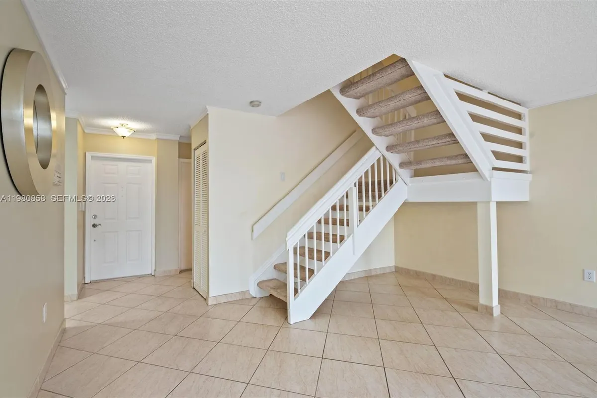 10252 NW 52nd Ter, Doral FL 33178